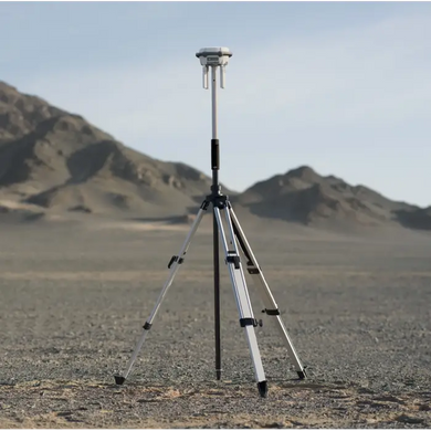 Мобильная станция DJI D-RTK 3 Высокоточная мобильная станция GNSS (с комплектом штатива UN)