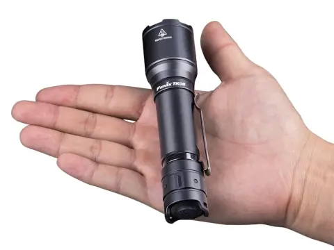 Фонарь ручной Fenix ​​TK06